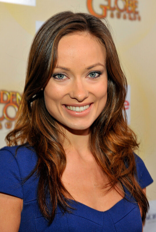 woman at golden globe event