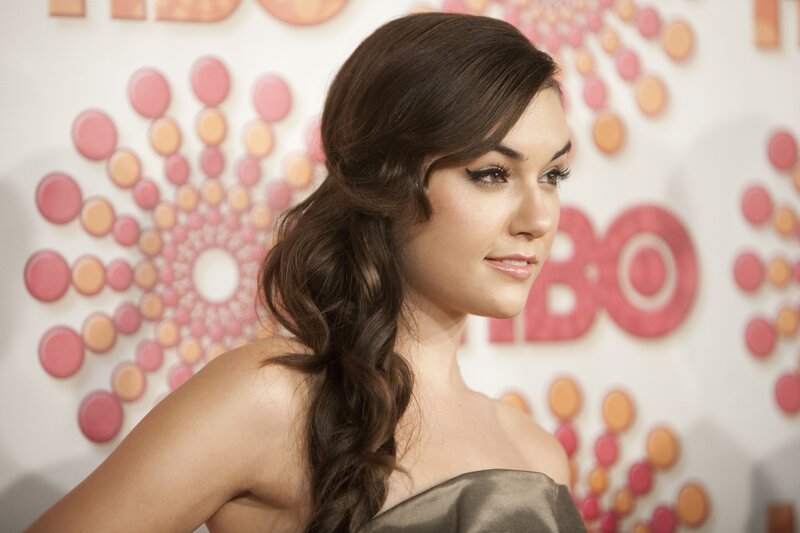 woman at hbo event