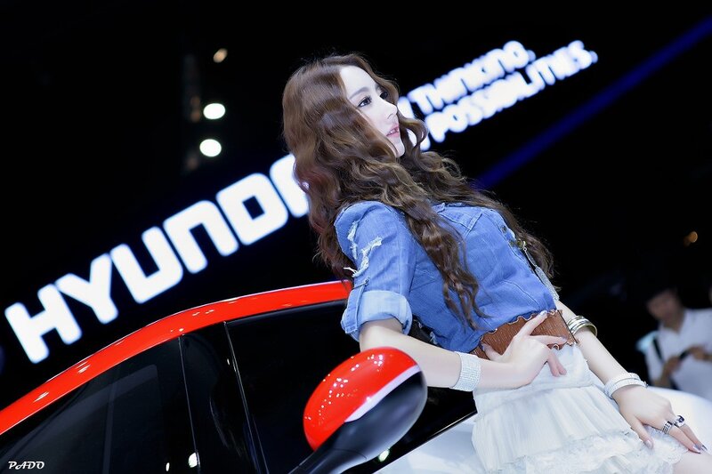 Woman at Hyundai auto show