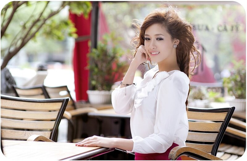 woman at outdoor cafe