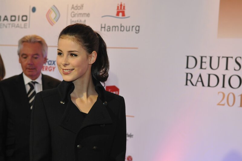woman at radio event