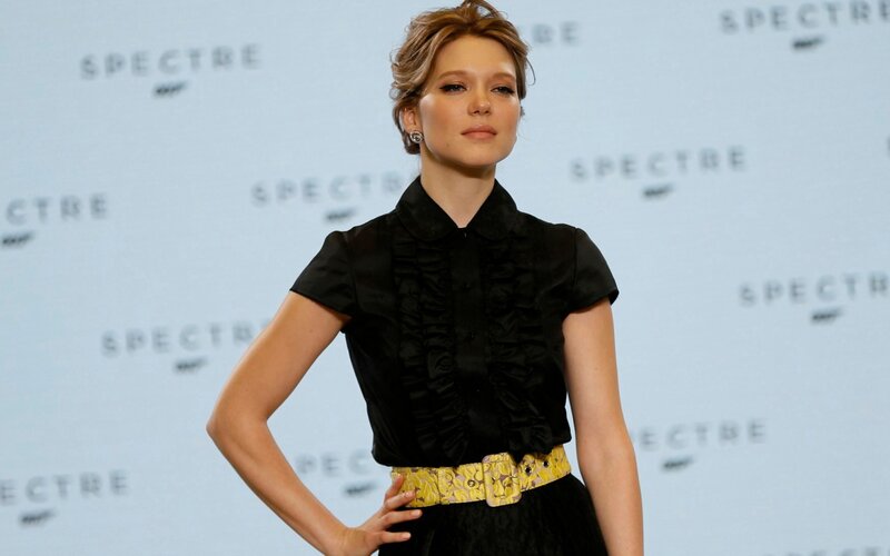 Woman at Spectre event