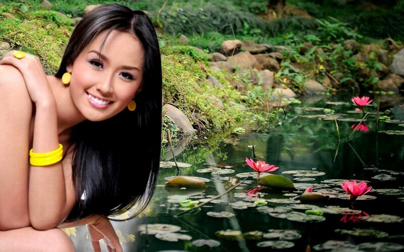 Woman by Pond — Black