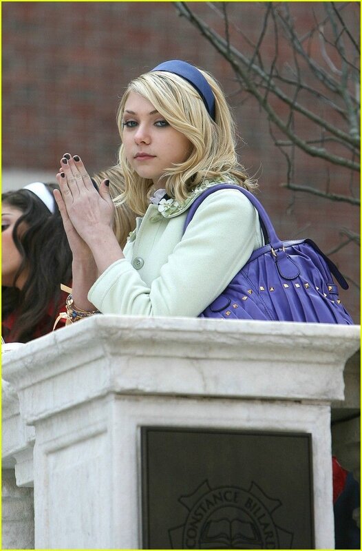 woman clapping at event