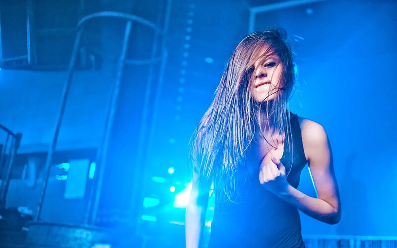 woman dancing at a concert