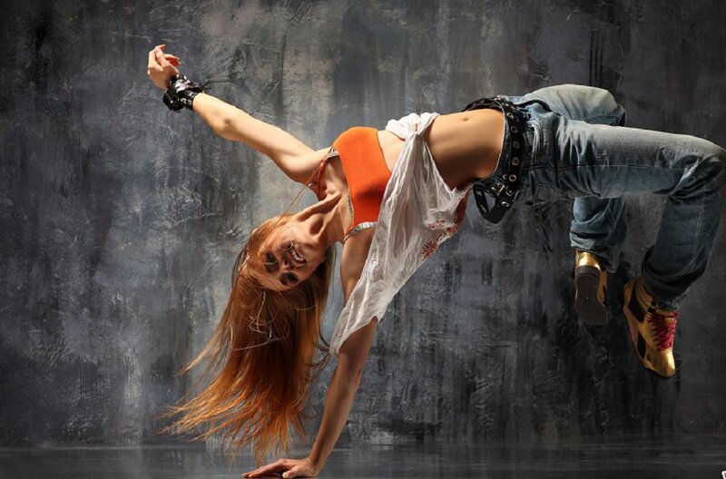 Woman Dancing in Jeans — Gray