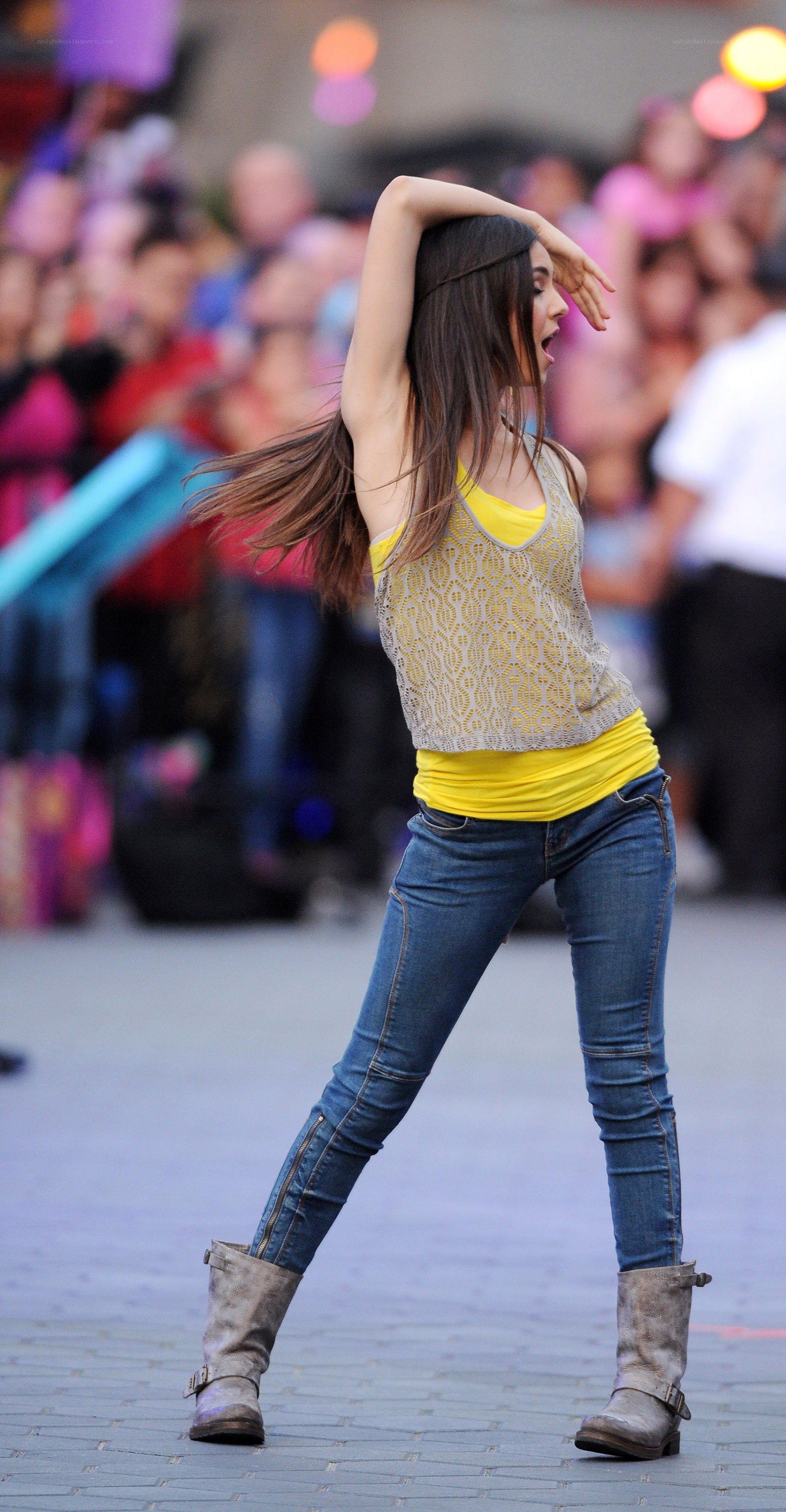 woman dancing in street