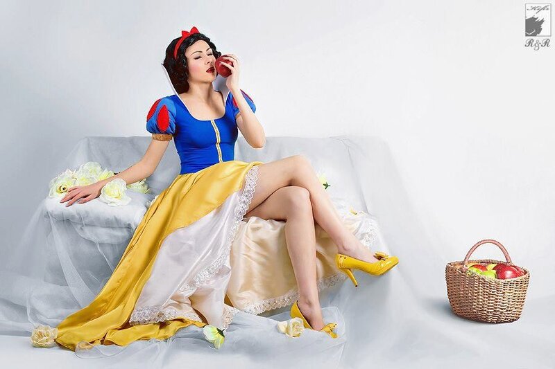 woman dressed as snow white