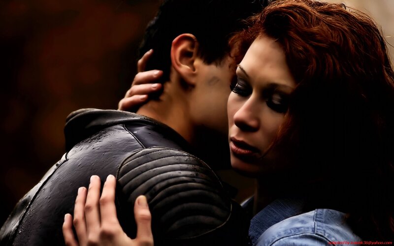 woman embracing man