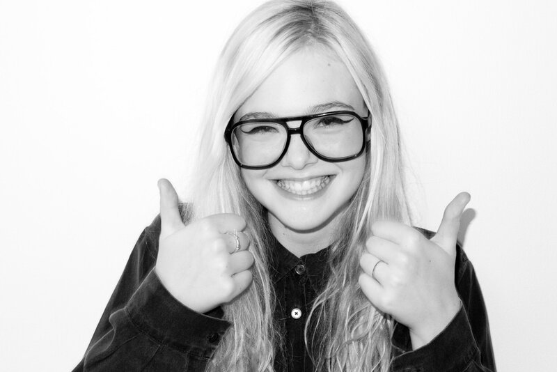 woman giving thumbs up