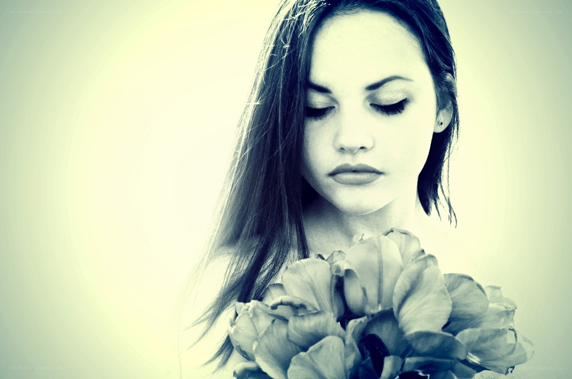 woman holding flowers