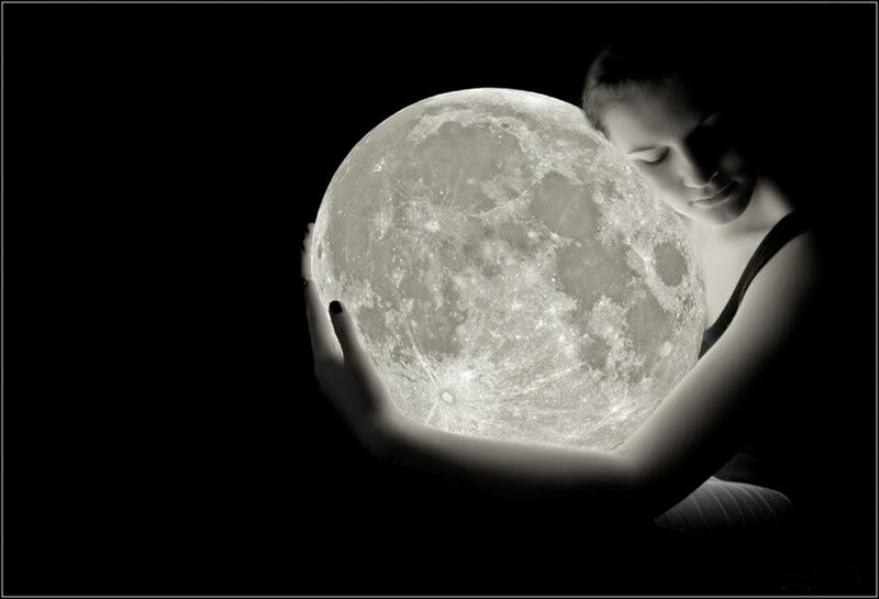Woman Holding Moon — Black