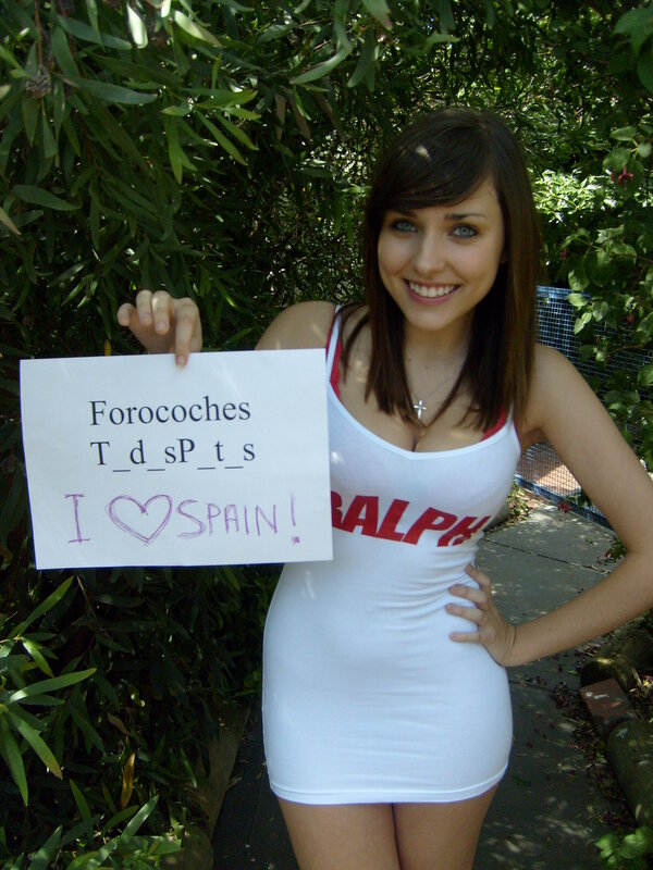 woman holding sign with love for spain
