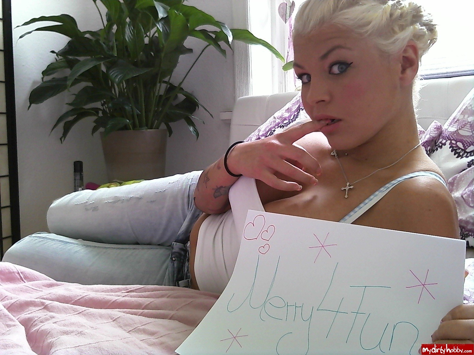 woman holding sign