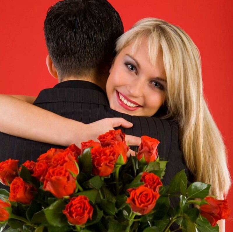 Woman Hugging Man — Red