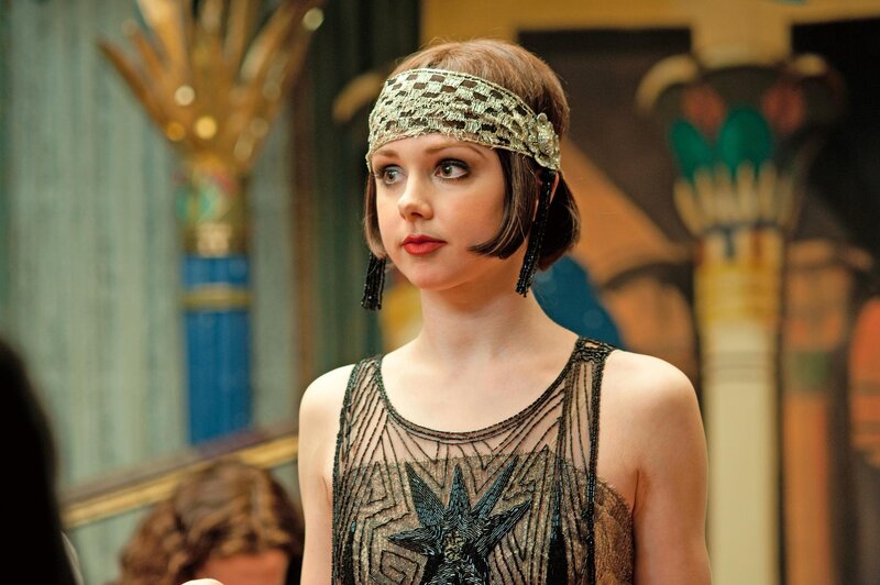 woman in 1920s costume