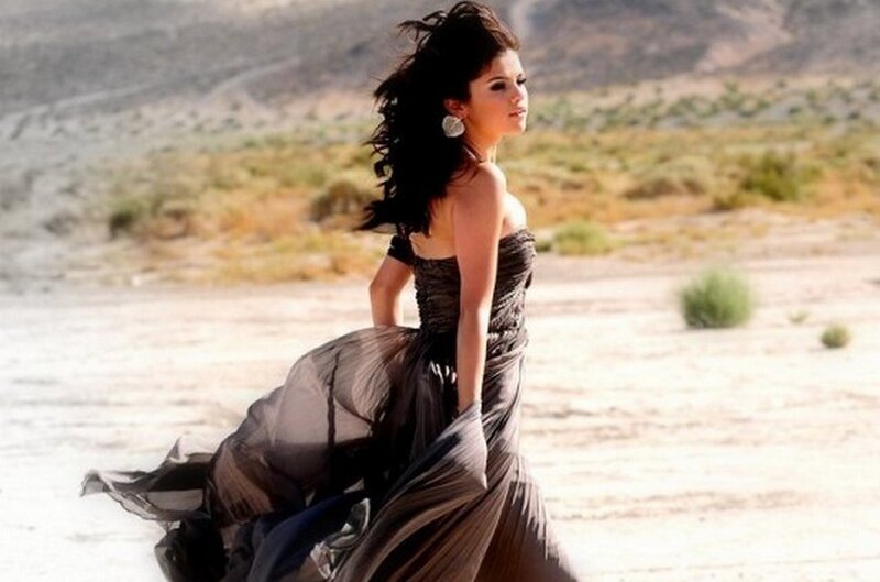 Woman in a Dress — Brown, Dramatic