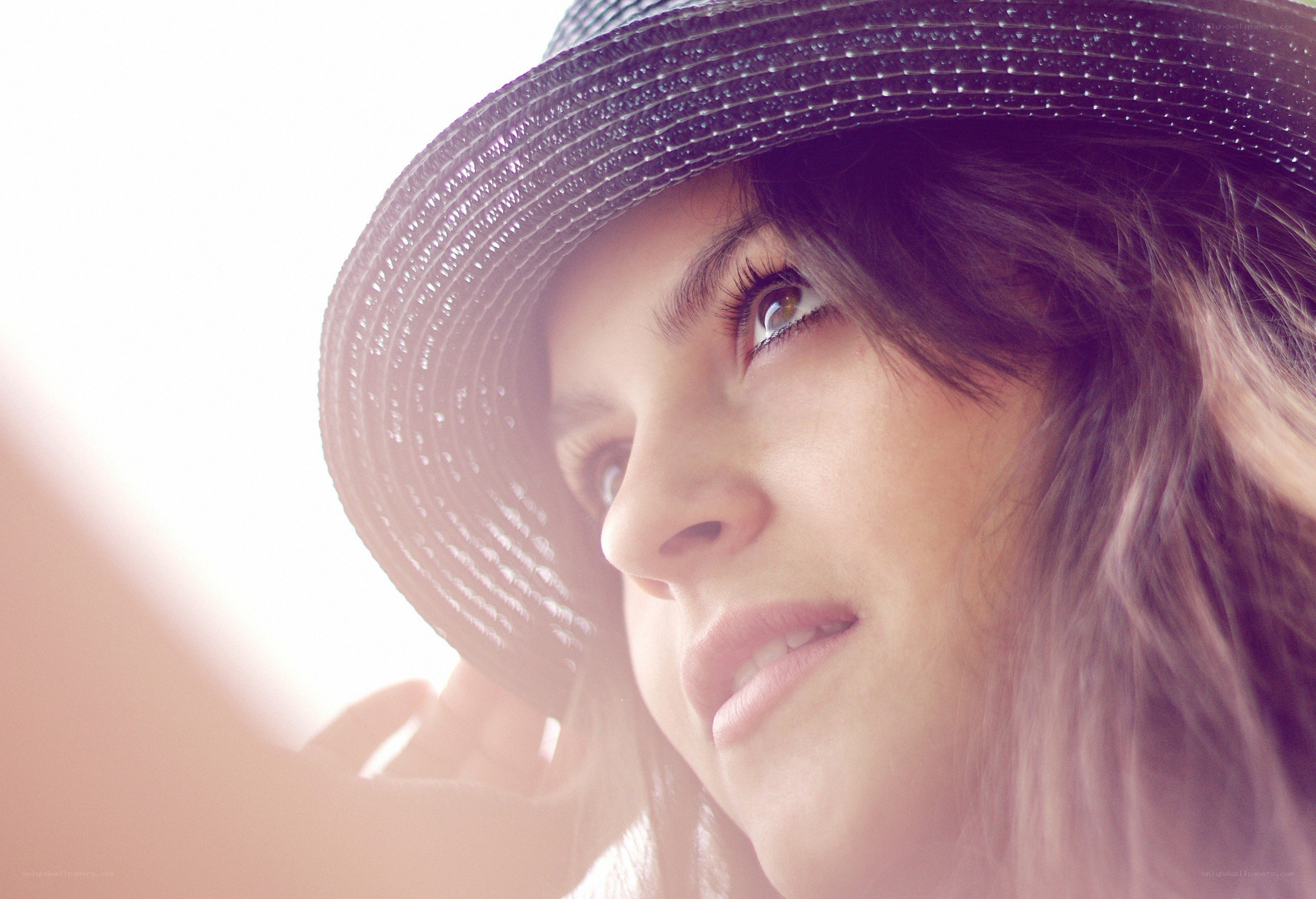 woman in a straw hat