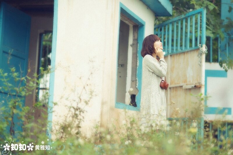 woman in a white dress