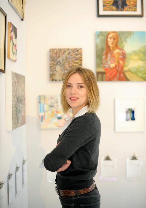 woman in art gallery