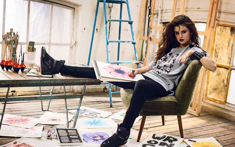 Woman in Art Studio — Gray