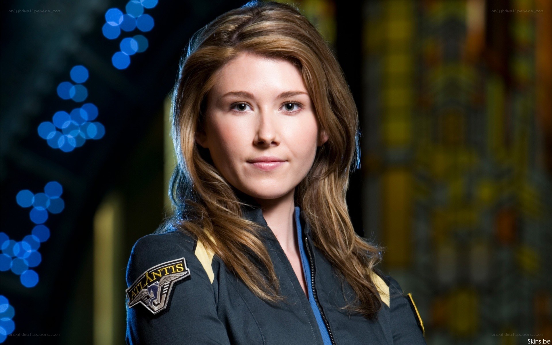 woman in atlantis uniform