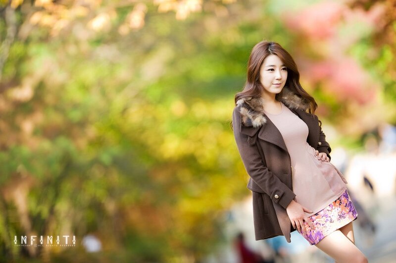 woman in autumn coat