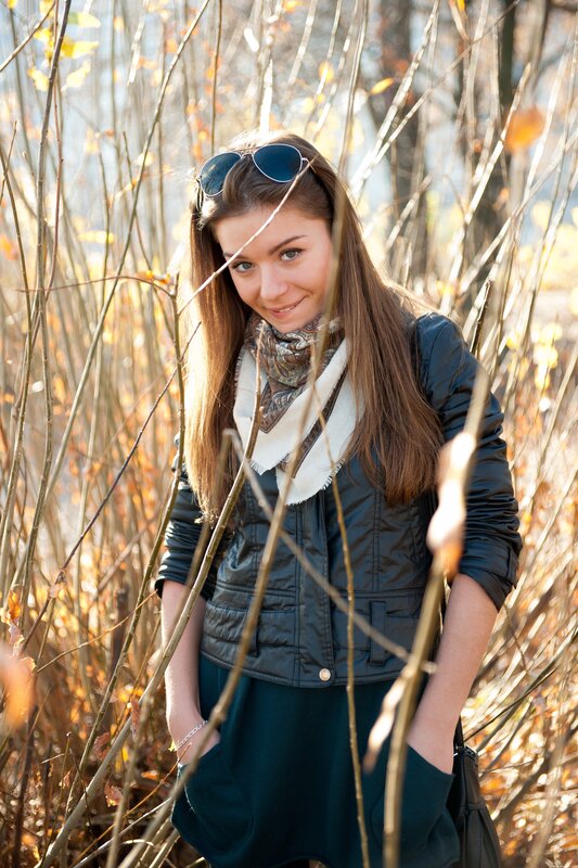 woman in autumn forest