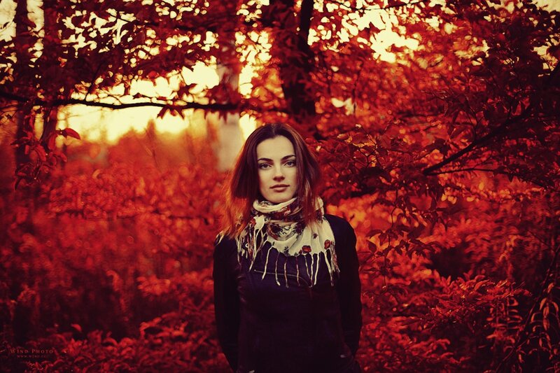 woman in autumn forest
