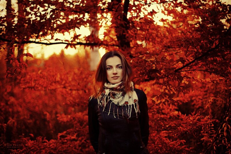 woman in autumn forest