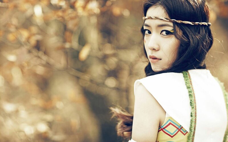 woman in autumn forest
