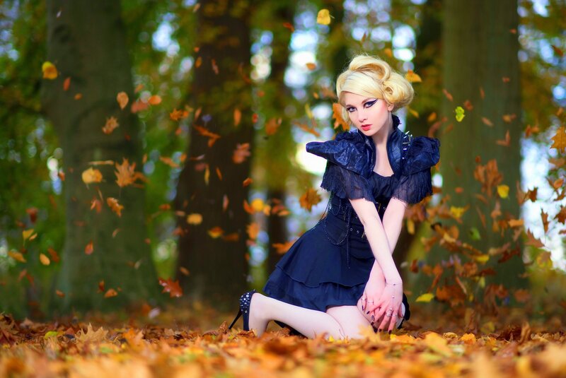 Woman in Autumn Forest — Blue