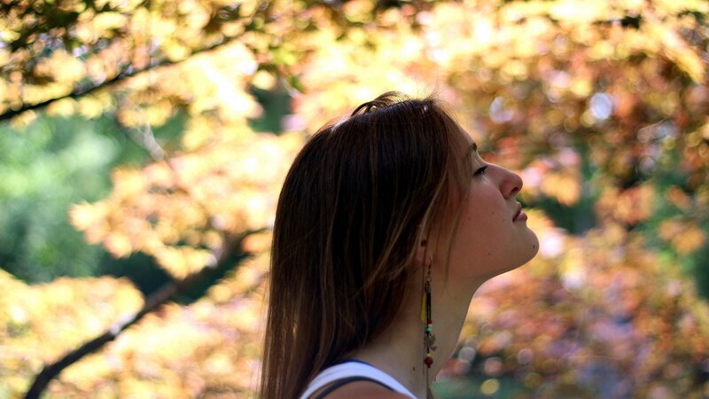 woman in autumn park