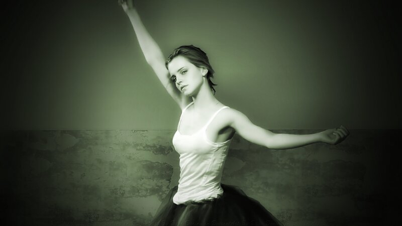 Woman in Ballet Pose — Green, Dramatic