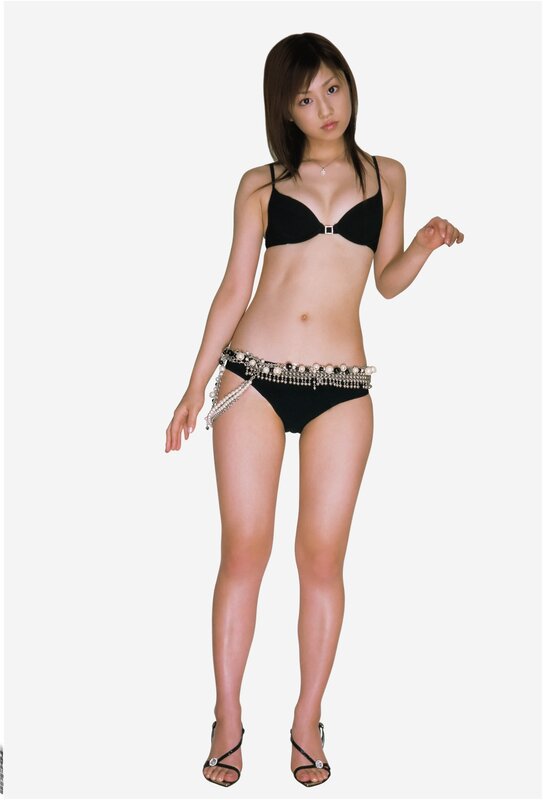 woman in black bikini
