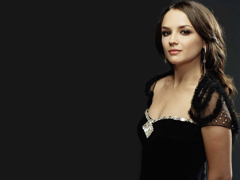 woman in black dress