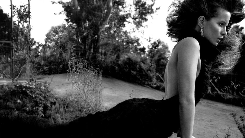 woman in black dress outdoors