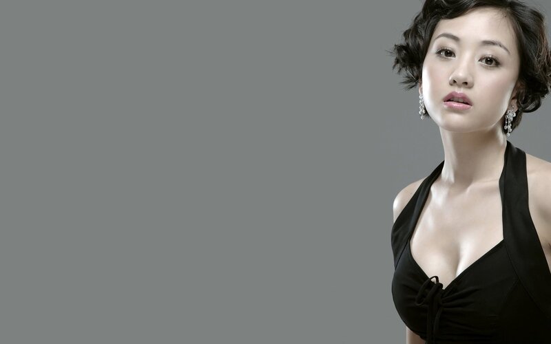woman in black dress portrait