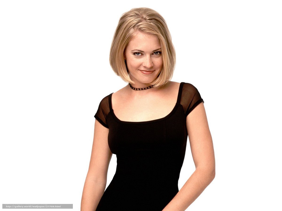 woman in black dress