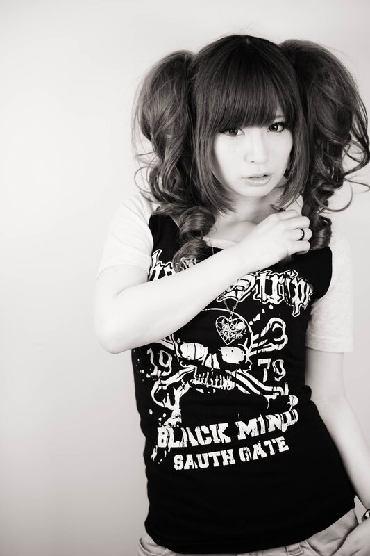 woman in black graphic tee
