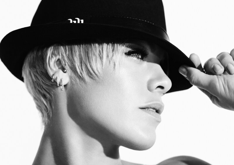 woman in black hat
