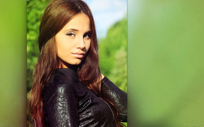 woman in black jacket outdoors