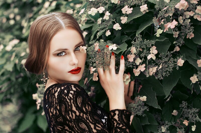 Woman in Black Lace — Dramatic, Summer