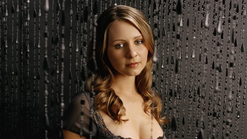woman in black lace dress