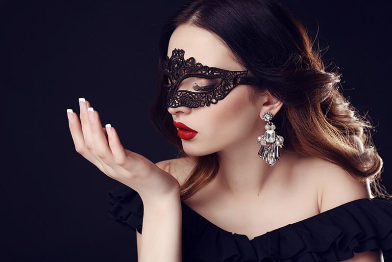 Woman in Black Lace Mask — Dramatic, Photograph