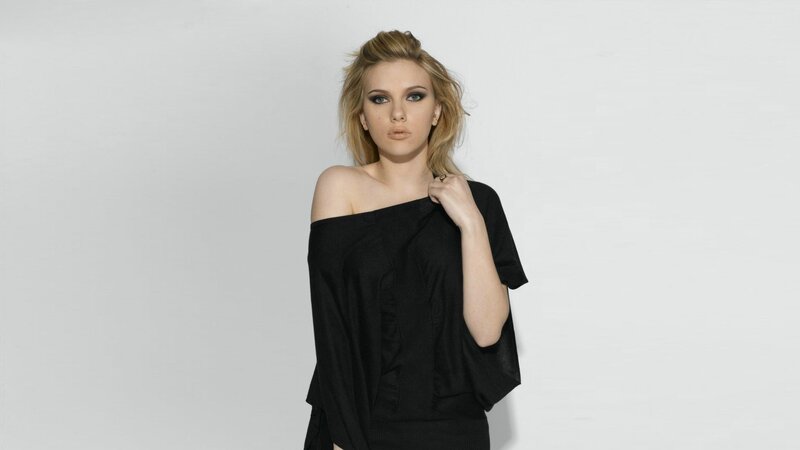 woman in black off-shoulder top