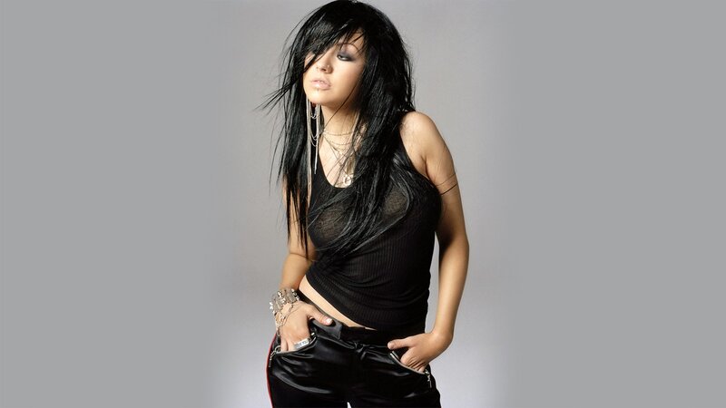 woman in black outfit