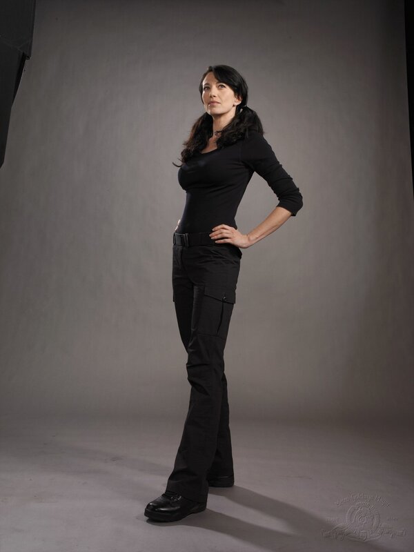 woman in black outfit