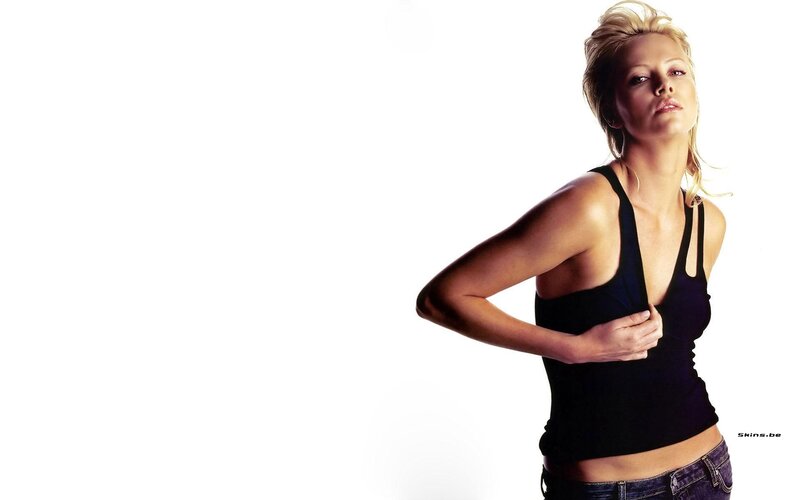 woman in black tank top