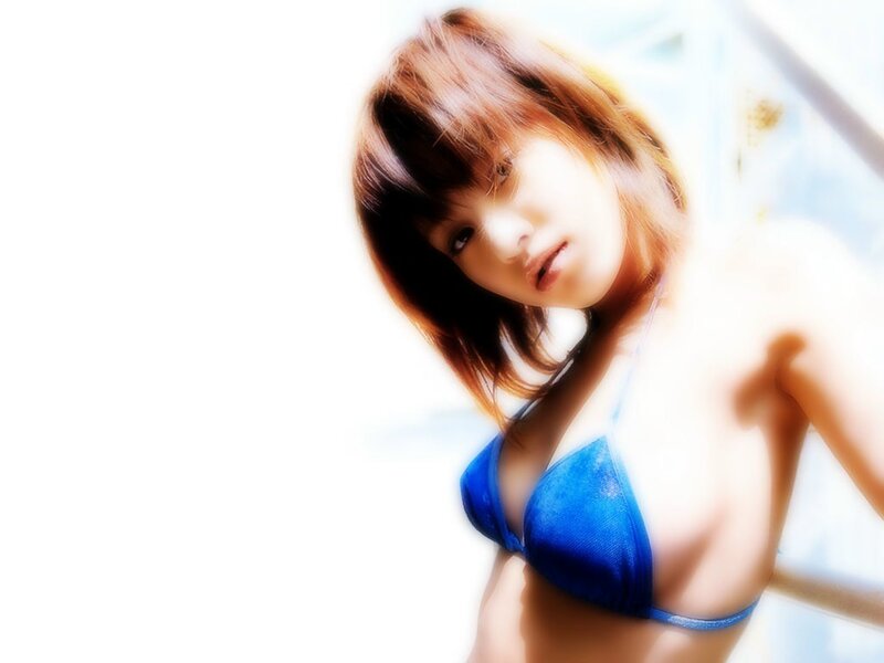 woman in blue bikini